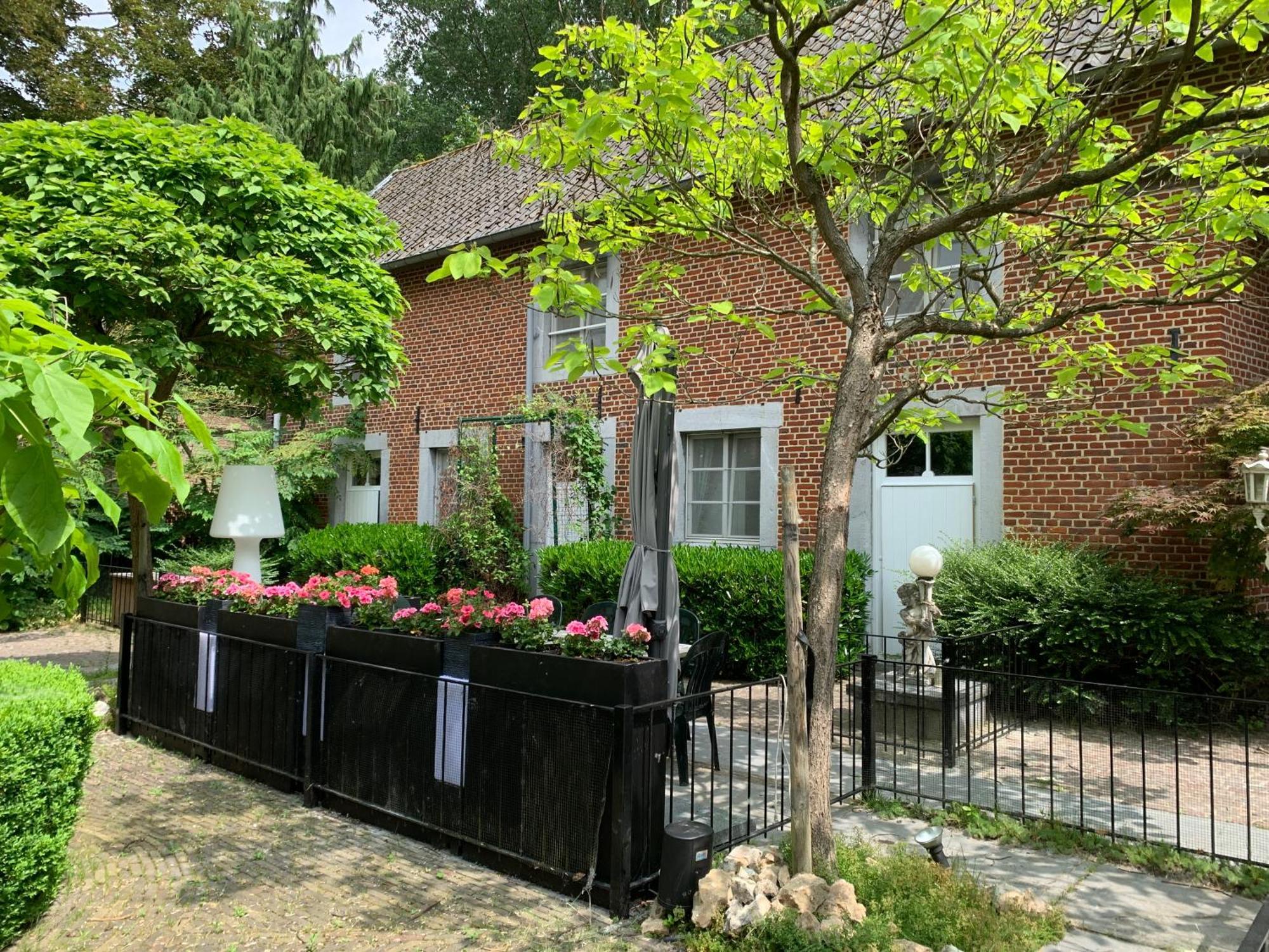 Vakantie Huizen De Heerlijkheid Satenbergh Villa Heers Luaran gambar
